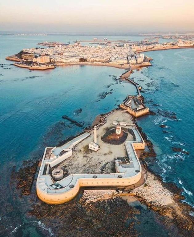 Caleta Dreams. Apartamento A Estrenar. A 60 Metros Playa กาดิซ ภายนอก รูปภาพ